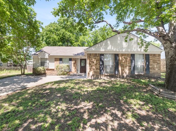 7009 Buttonwood Dr, Fort Worth, TX 76137