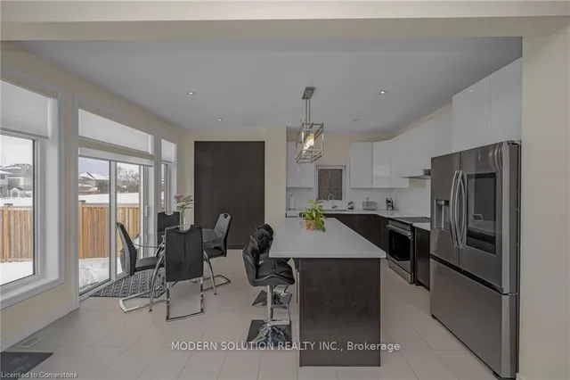 Additional image 14 of 142 IRWIN Ave