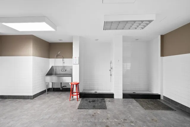 Additional image 30 of 35 Bastion St Unit 825