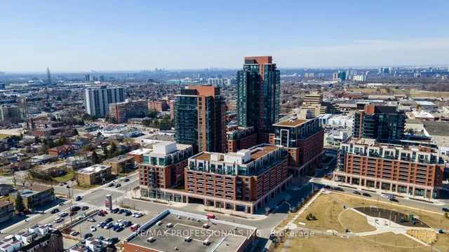 Additional image 24 of 800 Lawrence Ave Unit 1014