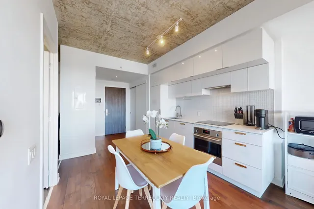 Additional image 17 of 185 Roehampton Ave Unit 1707