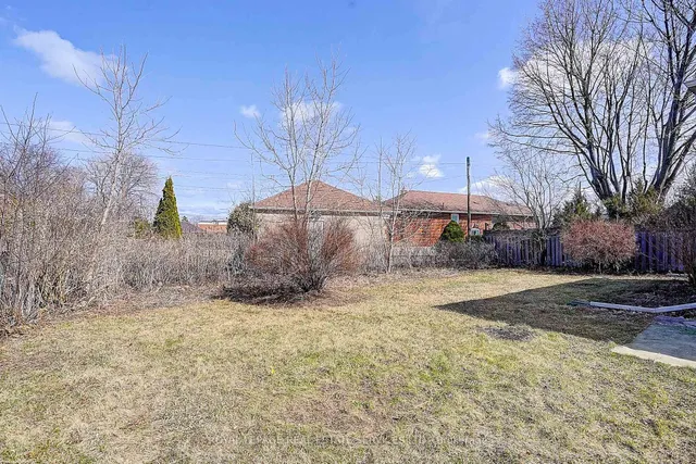 Additional image 38 of 8 Bellvare Cres