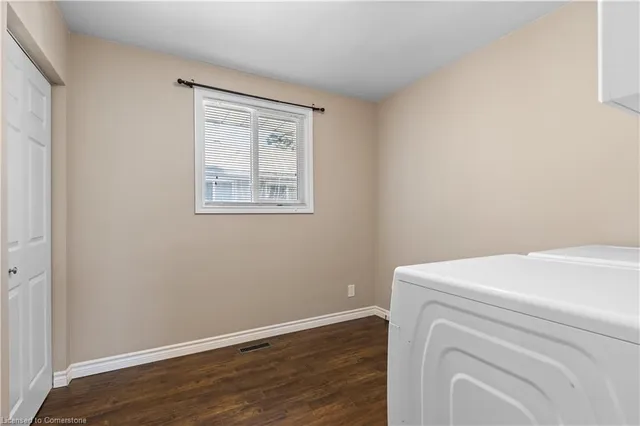 Additional image 18 of 115 Cedarhill Cres