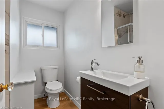 Additional image 16 of 774 Upper Sherman Ave