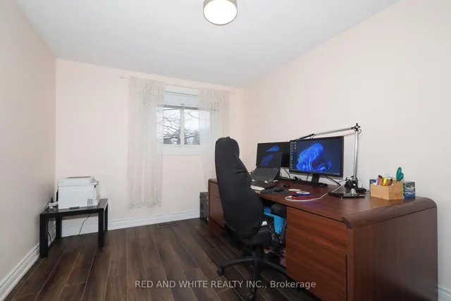 Additional image 22 of 25 Upper Canada Dr Unit 34