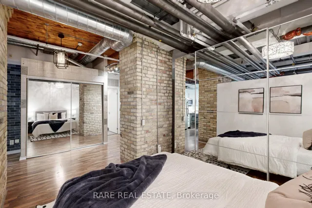 Additional image 29 of 736 Dundas St Unit 101