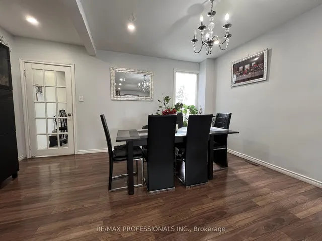 Additional image 5 of 4 Locust St