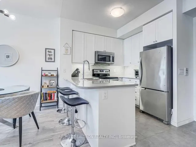 Additional image 4 of 25 Lower Simcoe St Unit 305