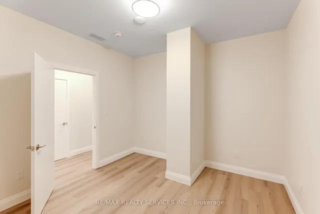 Additional image 34 of 30 DEAN PARK Rd Unit #10