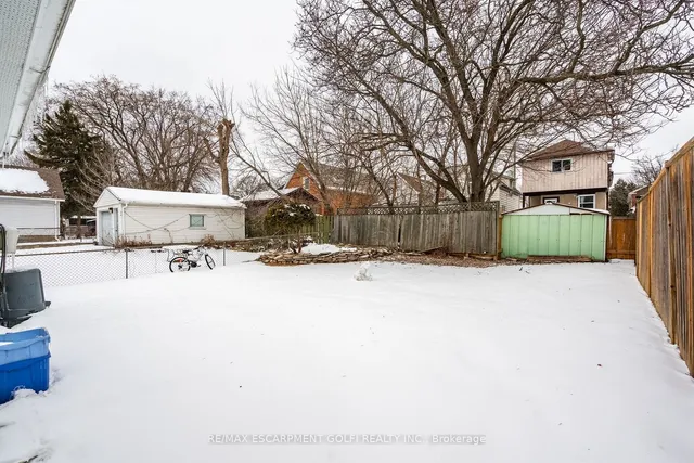 Additional image 38 of 124 WHITNEY Ave