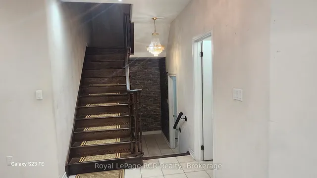 Additional image 8 of 201 Eight Ave