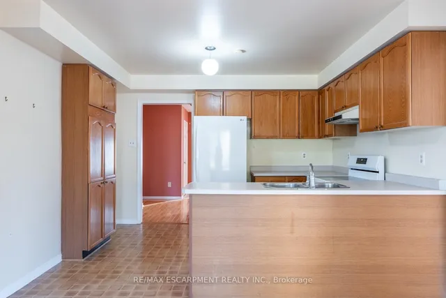 Additional image 10 of 7 Creekwood Pl