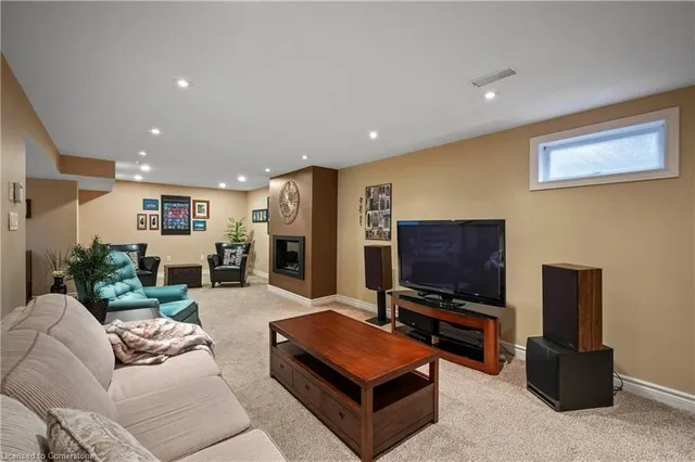 Additional image 34 of 93 Meadowlane Dr