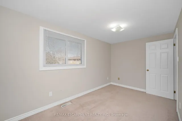 Additional image 22 of 594 Forestwood Cres