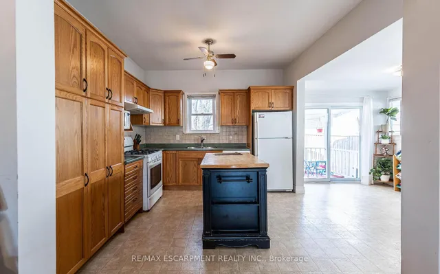 Additional image 10 of 174 East 24th St