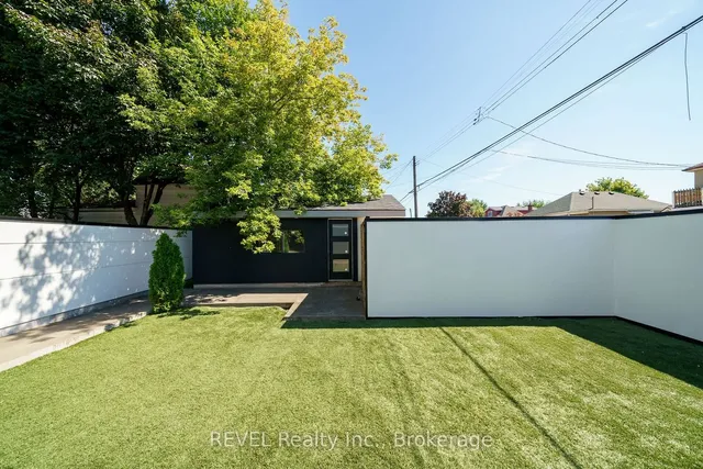 Additional image 27 of 56 FREDERICK Ave