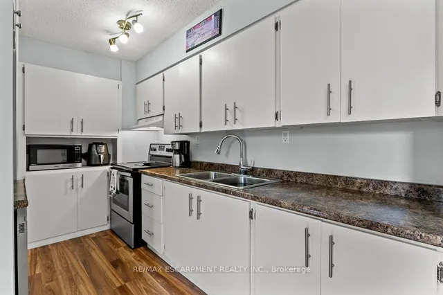 Additional image 20 of 1300 Upper Ottawa St Unit 49