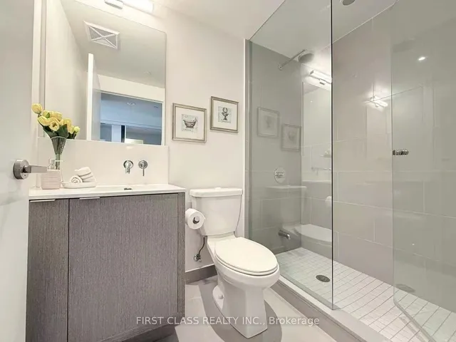 Additional image 3 of 88 Harbour St Unit 2110