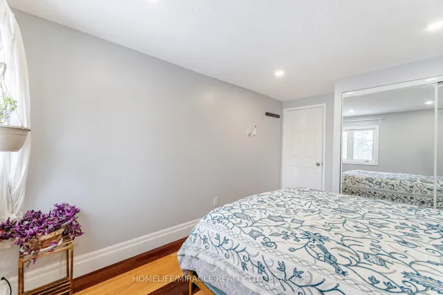 Additional image 19 of 12 Huckleberry Sq