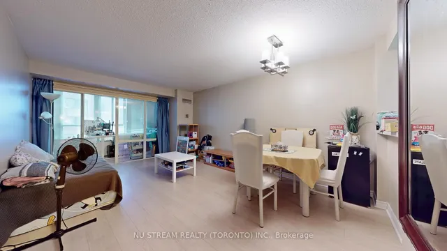 Additional image 18 of 711 Bay St Unit 912