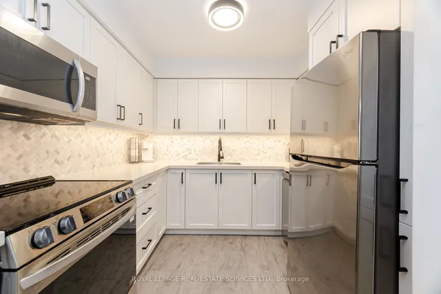 Additional image 8 of 2199 Sixth Line Unit 206