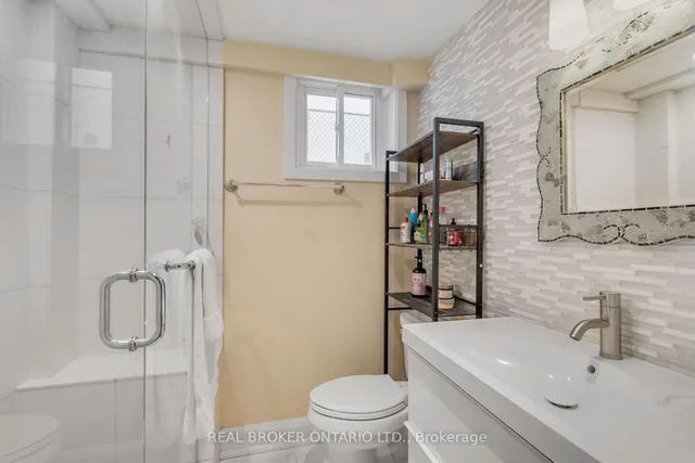 Additional image 33 of 154 Brighton Ave