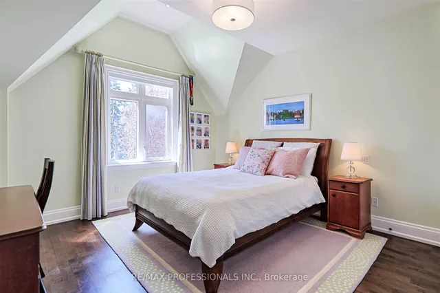 Additional image 31 of 19 Bromley Cres