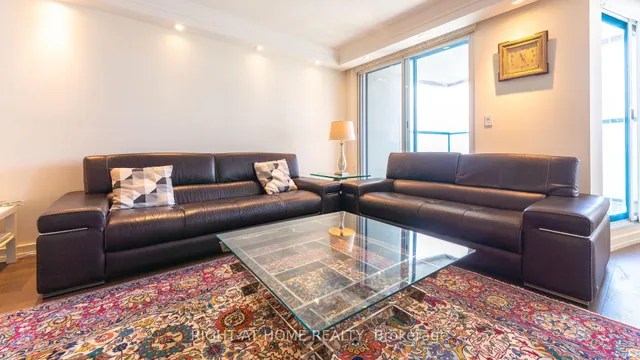 Additional image 28 of 77 Harbour Sq Unit 2412