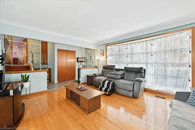 Additional image 7 of 618 Artreva Cres