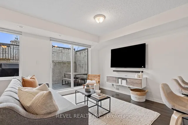 Additional image 4 of 8 Foundry Ave Unit 157