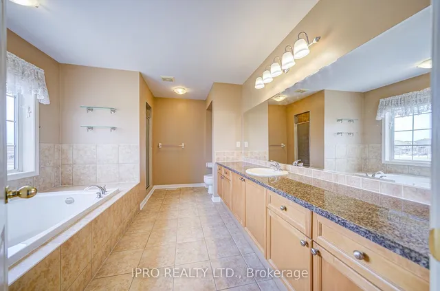 Additional image 24 of 7 Bonavista Dr