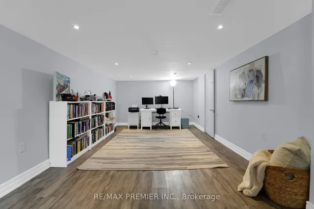 Additional image 30 of 12 BURNS Pl