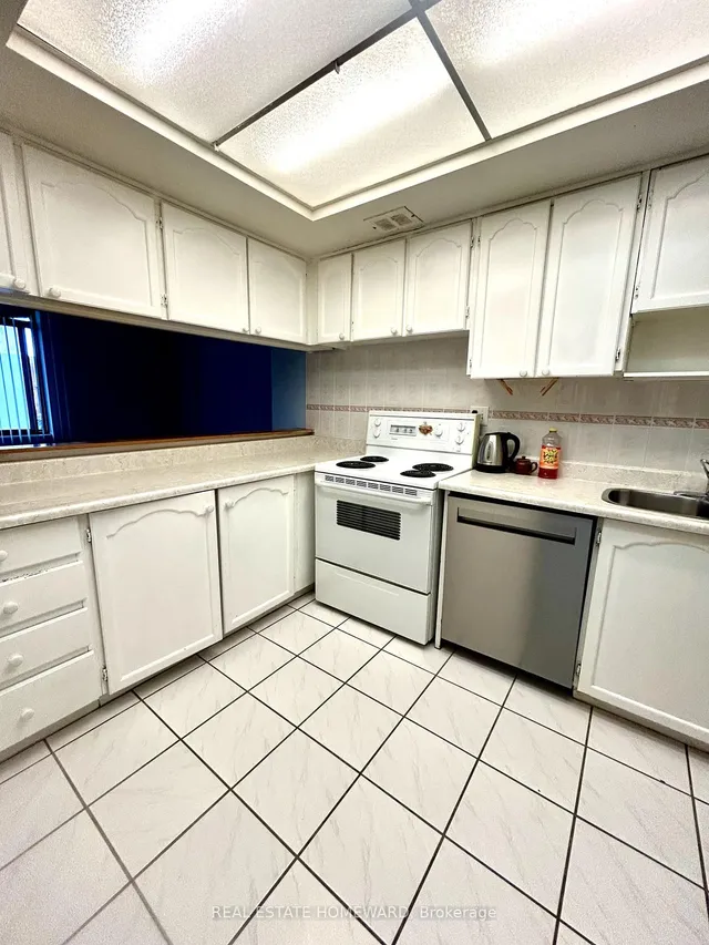 Additional image 9 of 1201 Steeles Ave Unit 102