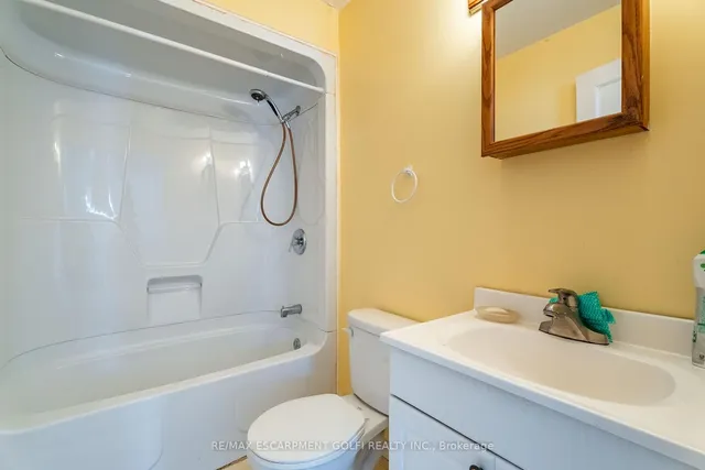 Additional image 12 of 69 Vansitmart Ave