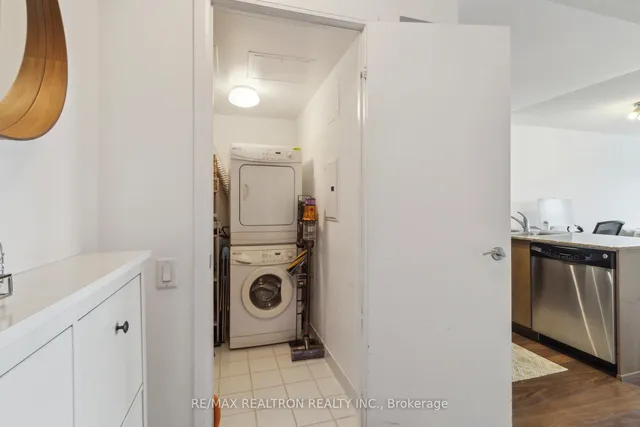 Additional image 22 of 2191 Yonge St Unit 2807