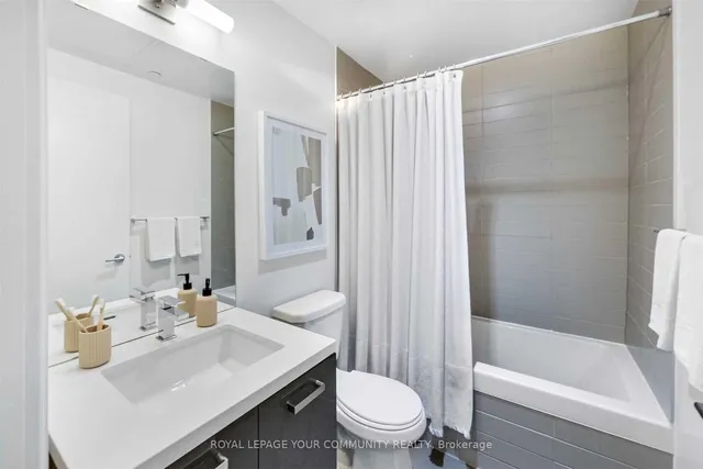 Additional image 3 of 11 Charlotte St Unit 403