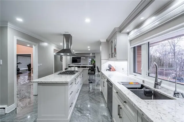 Additional image 14 of 10 Douglas Pl