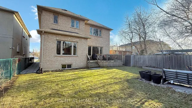 Additional image 34 of 84 Roberta Dr