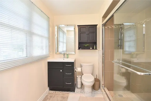 Additional image 21 of 3 Suter Cres