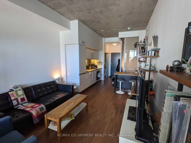 20 Minowan Miikan Lane Unit 323