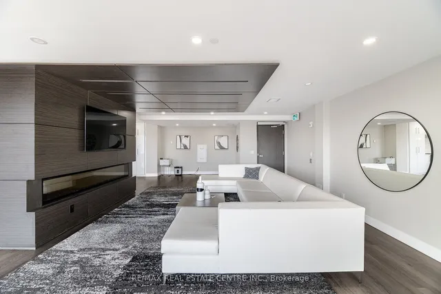 Additional image 39 of 15 Queen St Unit 710