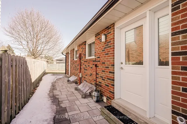 Additional image 37 of 50 Chapais Cres