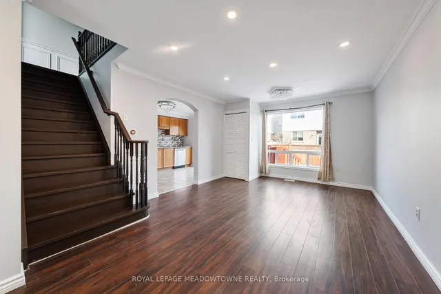 Additional image 6 of 433 Baverstock Cres