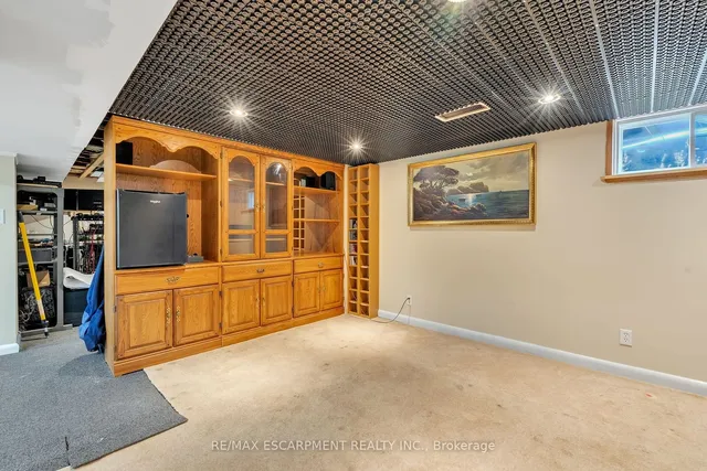 Additional image 32 of 74 Balmoral Ave