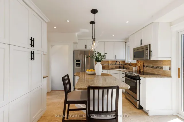 Additional image 11 of 17 Reid  Manor N/A