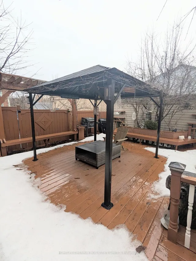 Additional image 30 of 24 Saywell Ave