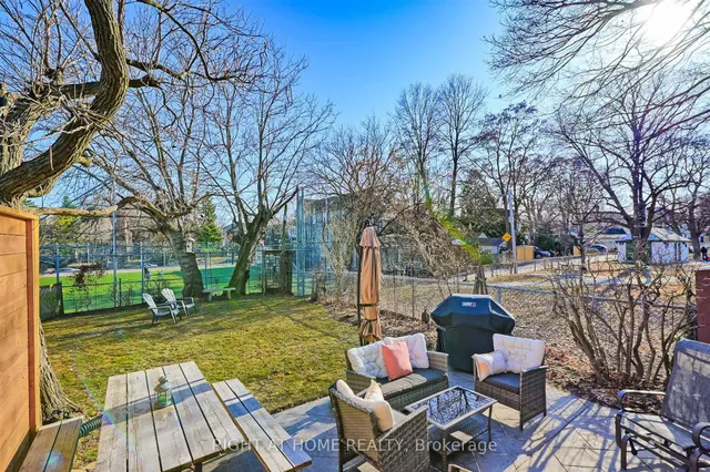 Additional image 23 of 61 Woburn Ave