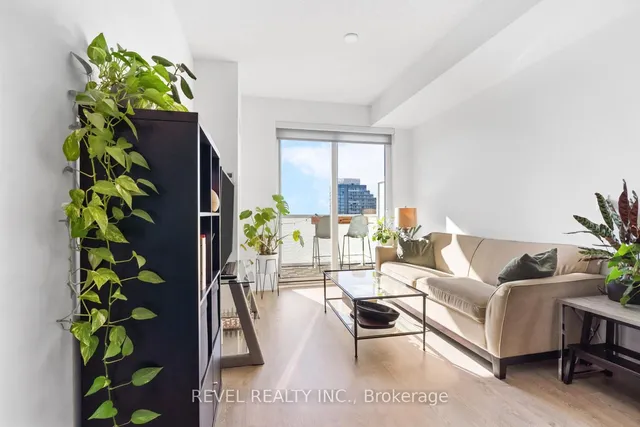 Additional image 7 of 101 Erskine Ave Unit 2713