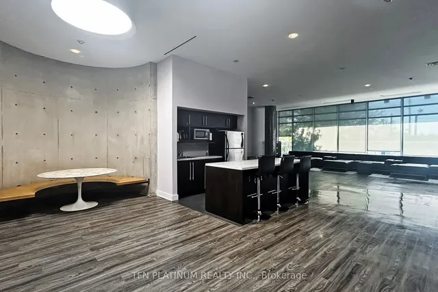 Additional image 33 of 1050 The Queens Way Unit 416