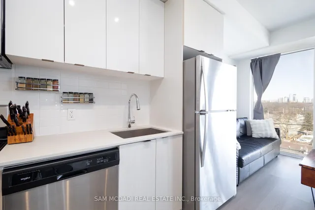 Additional image 9 of 859 The Queensway N/A Unit 521